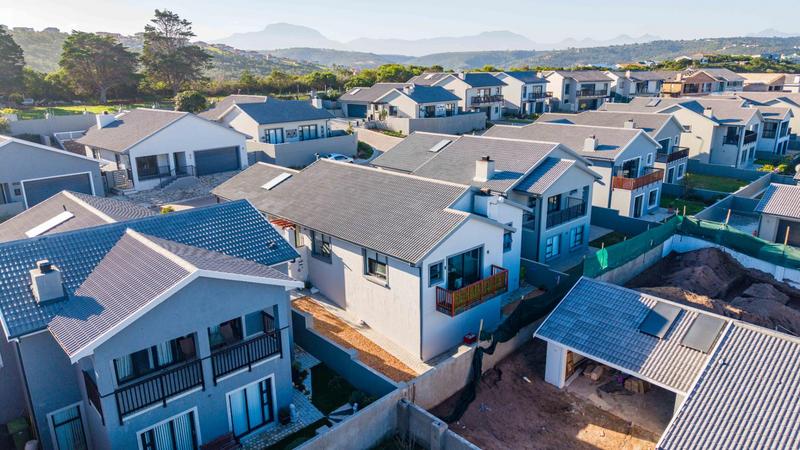 2 Bedroom Property for Sale in Groot Brakrivier Central Western Cape